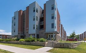 Large 2Br Suite Plus Patio Near Iowa State