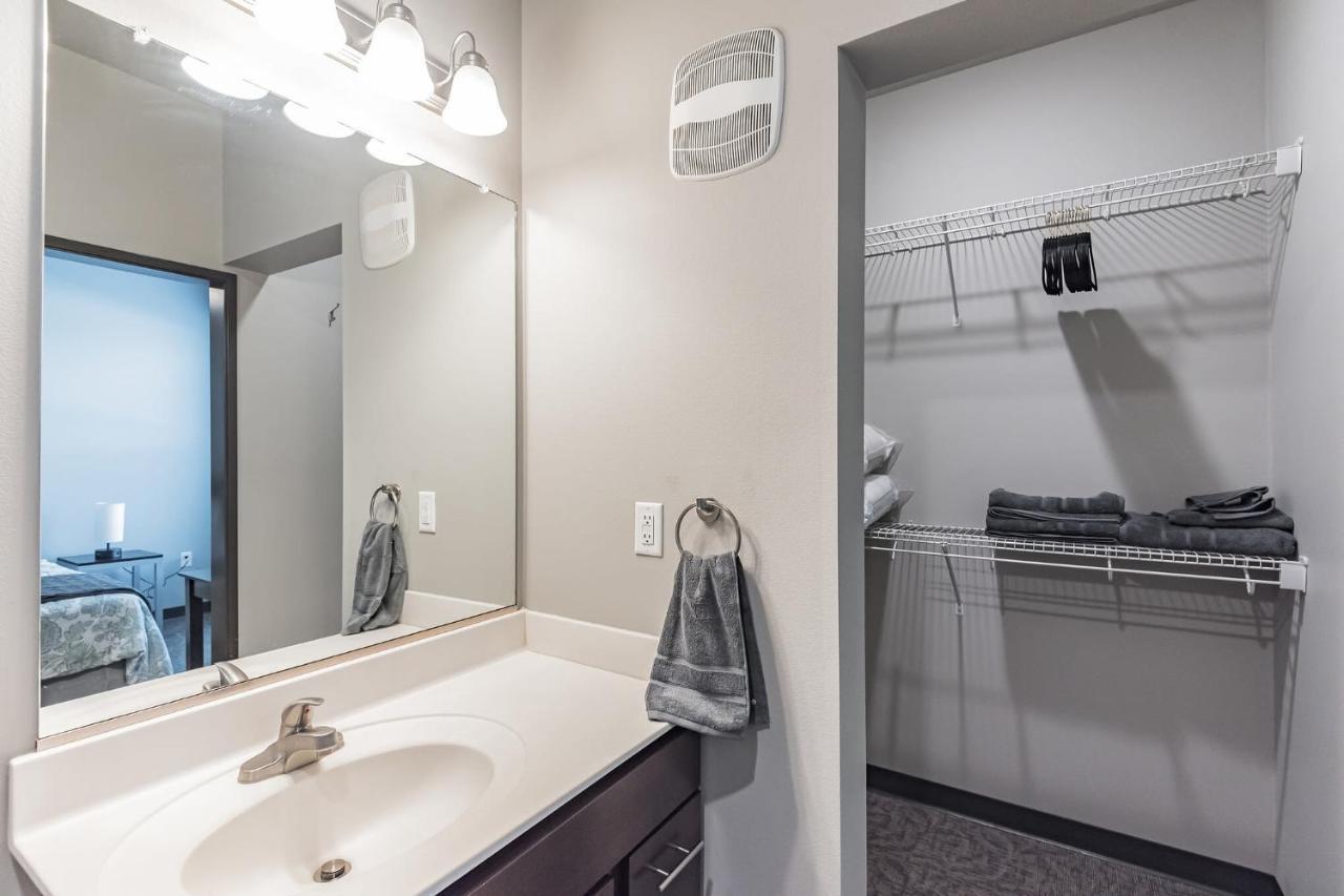 Large 2Br Suite Plus Patio Near Iowa State Ames Exterior photo