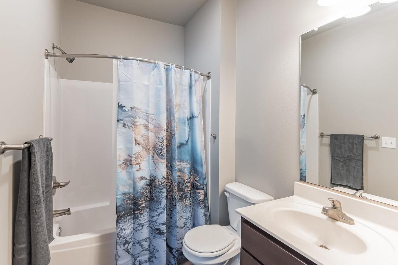 Large 2Br Suite Plus Patio Near Iowa State Ames Exterior photo